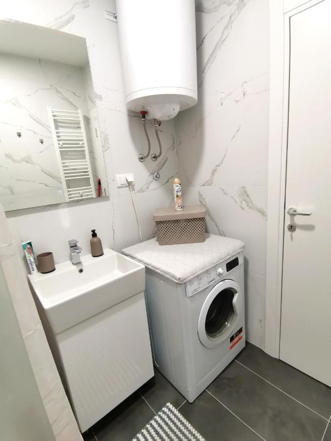 Stan Na Dan M Apartment Novi Sad Exterior foto