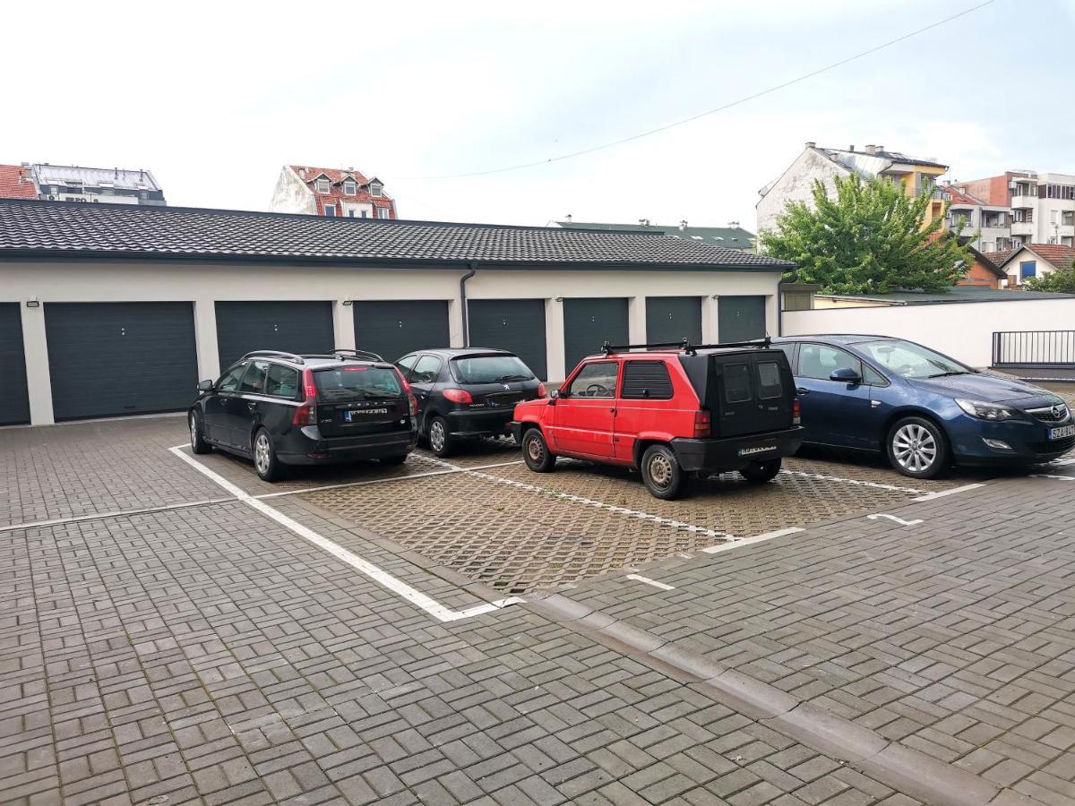 Stan Na Dan M Apartment Novi Sad Exterior foto