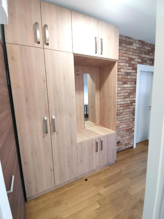 Stan Na Dan M Apartment Novi Sad Exterior foto